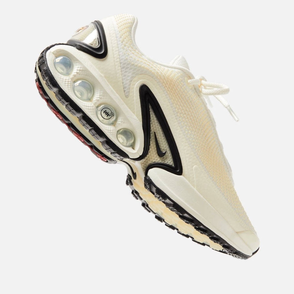 Women’s Nike Airmax DN
